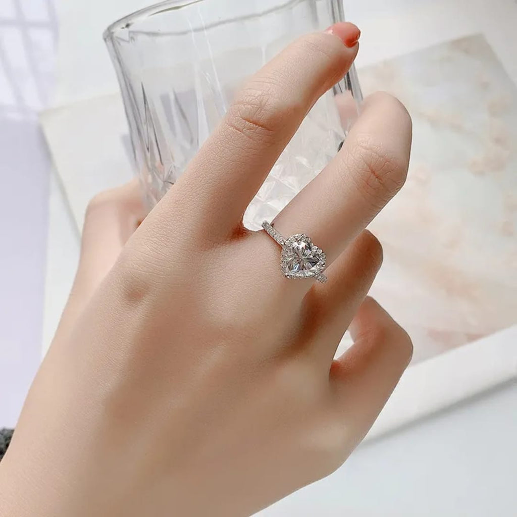 The Eternal Heart Halo Pavé Ring
