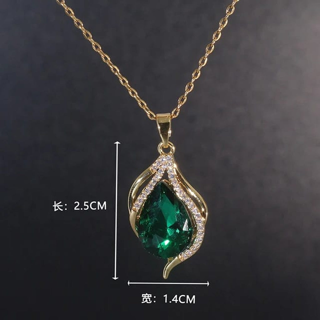 The Royal Emerald Teardrop Pendant Necklace