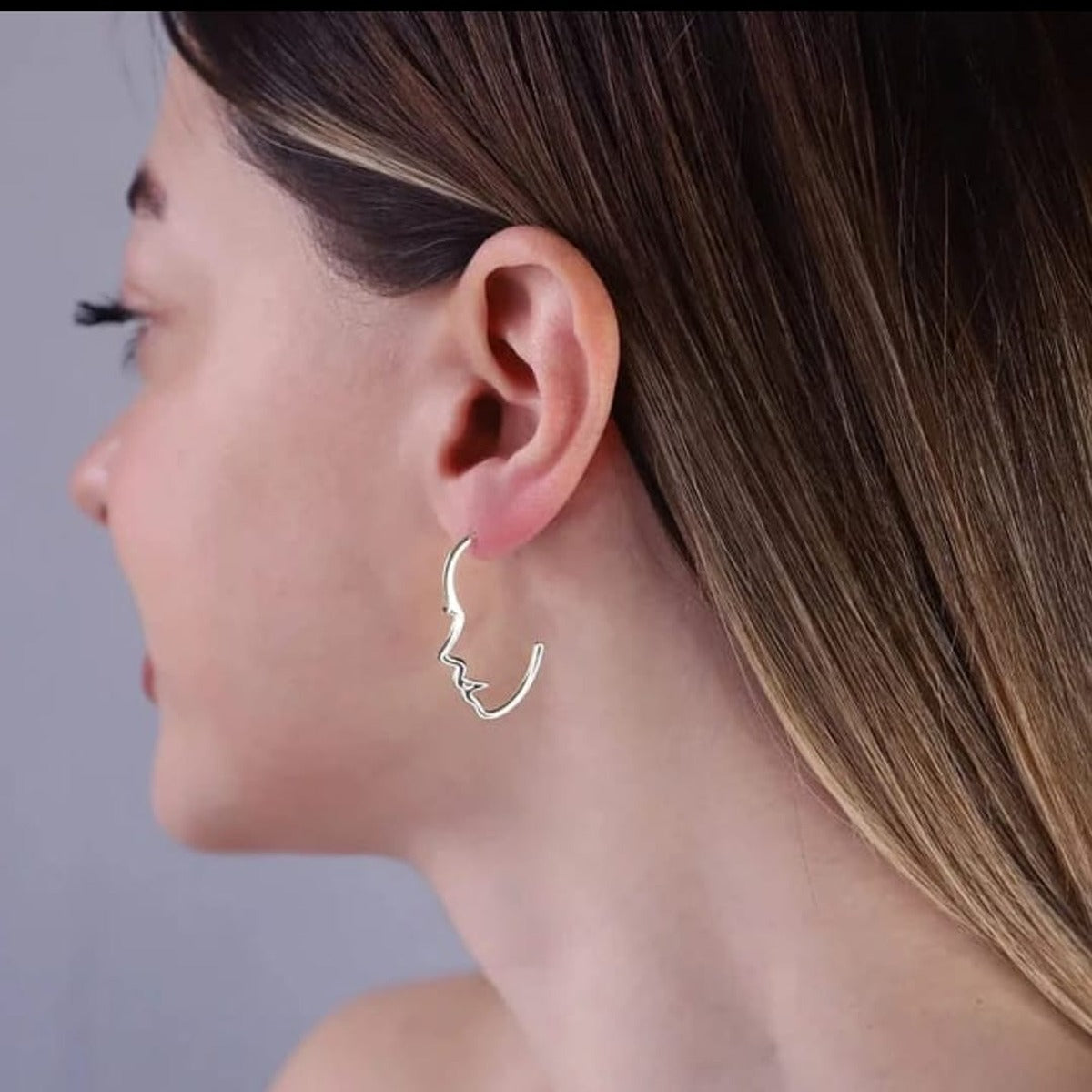 Abstract Face Wire Profile Hoop Earrings